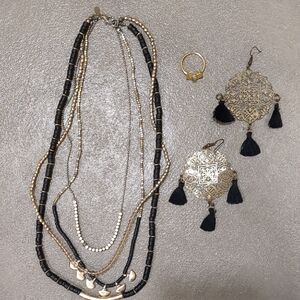 ✨4/$20 Black And Gold Jewelry Bundle